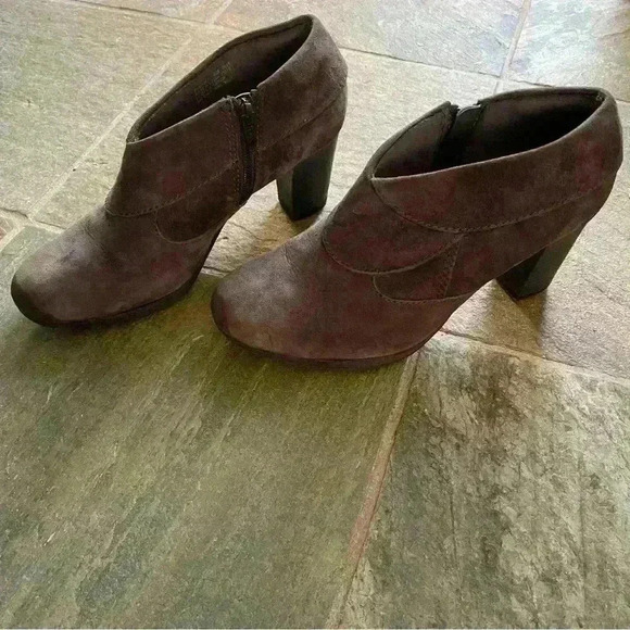 Clarks Women’s Kalea Aleita Ankle Boots Size 8.0 Brown Upper Suede - Picture 10 of 15